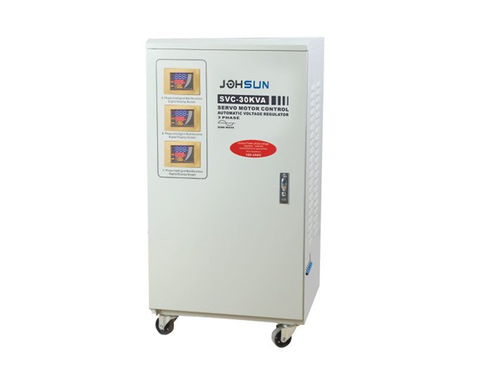 Penstabil Tegangan AC Otomatis Penuh Tiga-fase